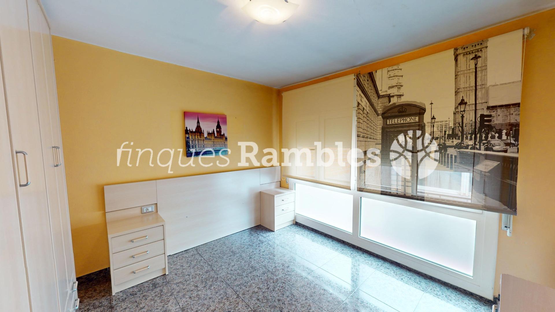 Casa con gran garaje, terraza reformada y múltiples espacios en Vilanova del Camí – 9 Casa con gran garaje, terraza reformada y múltiples espacios en Vilanova del Camí