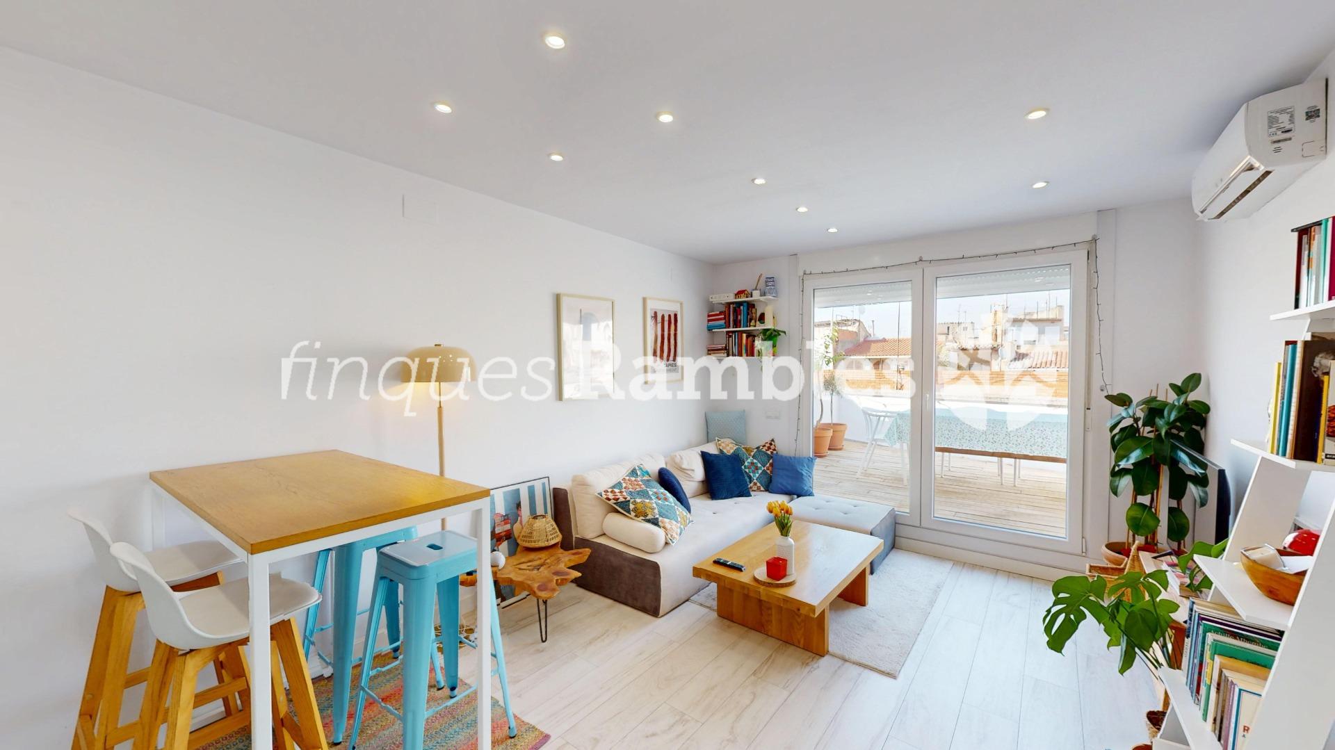 ESPECTACULAR ÀTIC, AMB DUES TERRASSES PRIVADES! – 1 ESPECTACULAR ÀTIC, AMB DUES TERRASSES PRIVADES!