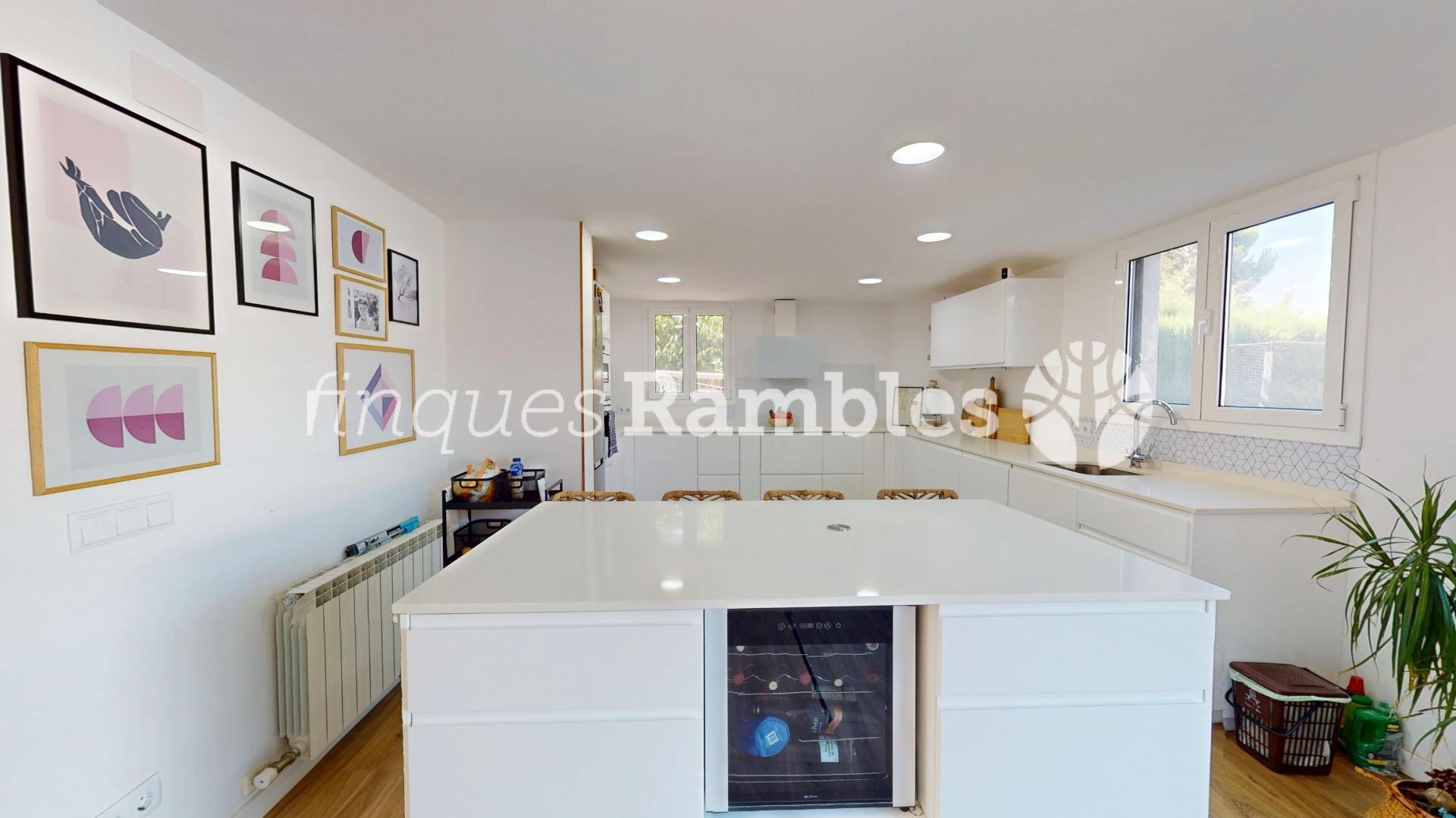 Chalet – La Torre de Claramunt (El xaro 2)
