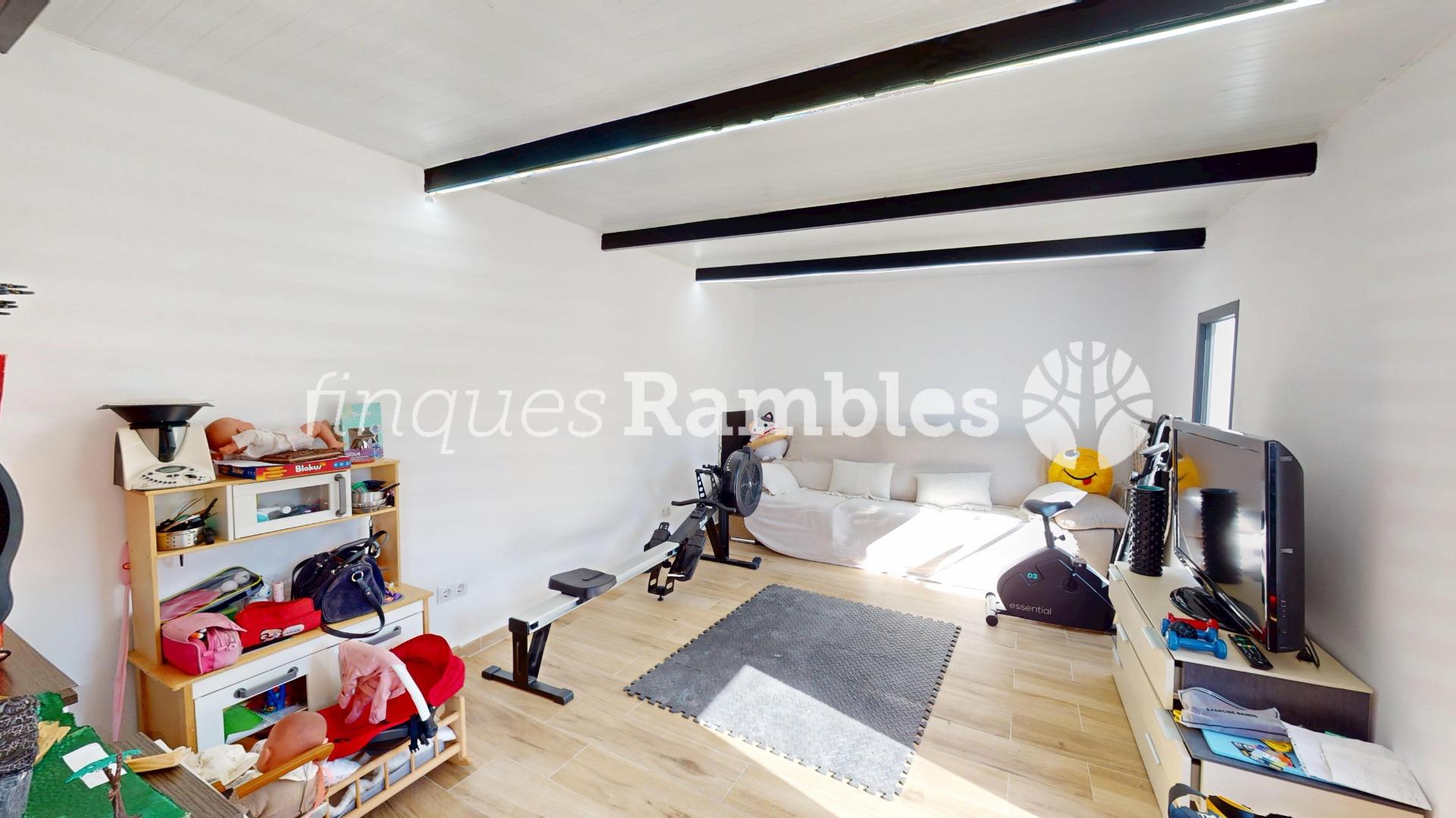 Chalet – La Torre de Claramunt (El xaro 2)