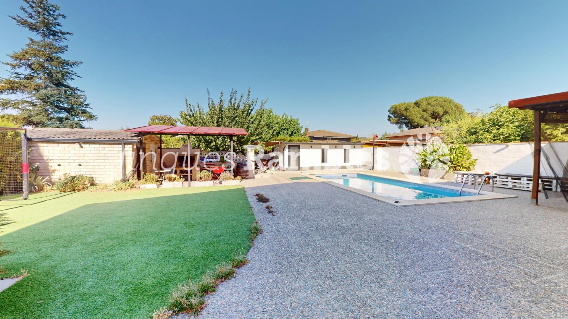 Chalet – La Torre de Claramunt (El xaro 2)