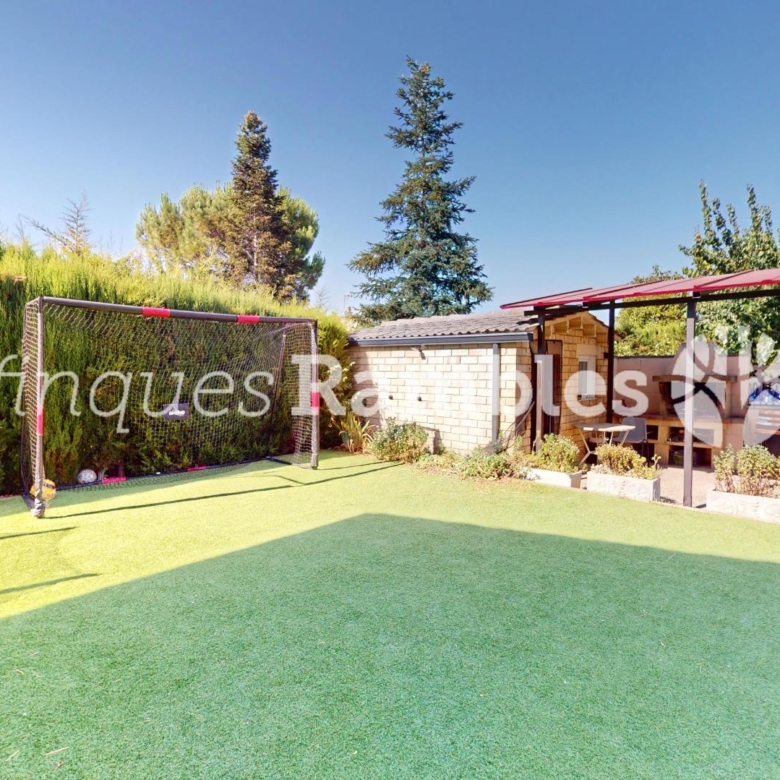 Chalet – La Torre de Claramunt (El xaro 2)