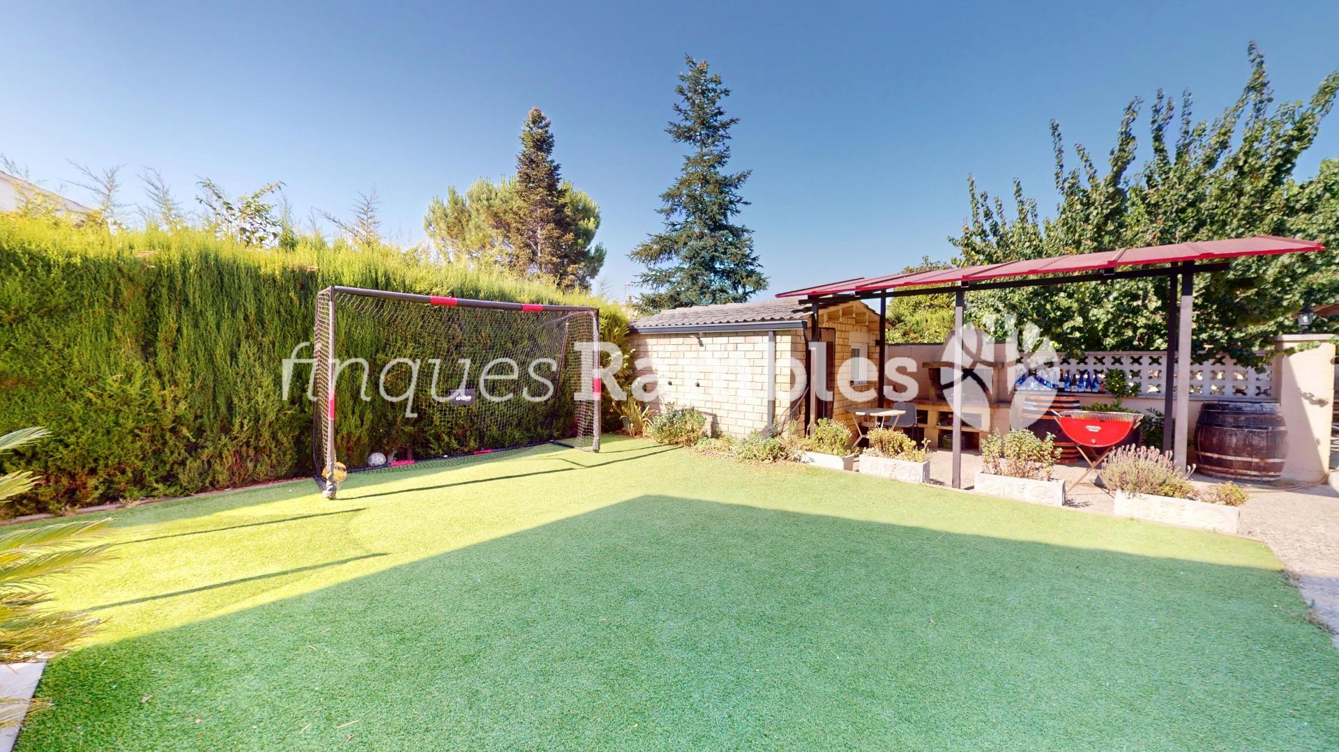 Chalet – La Torre de Claramunt (El xaro 2)