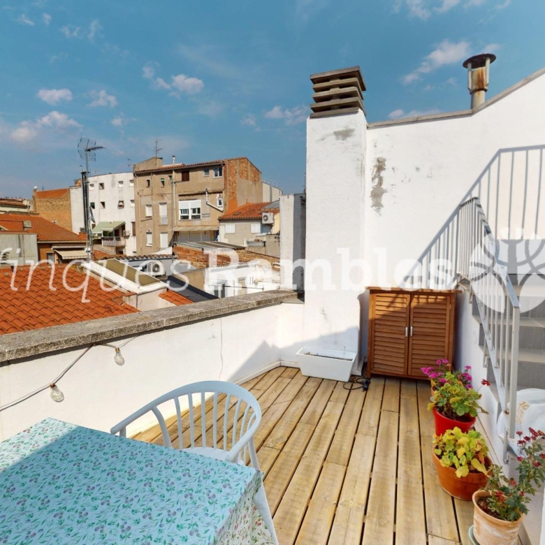 ESPECTACULAR ÀTIC, AMB DUES TERRASSES PRIVADES!