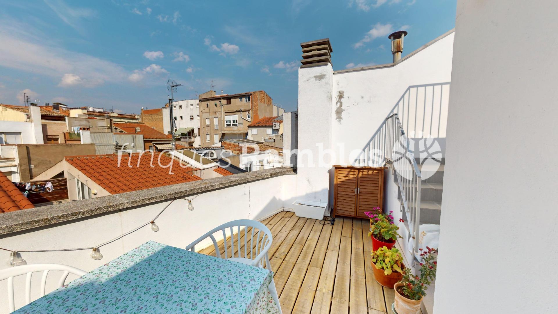 ESPECTACULAR ÀTIC, AMB DUES TERRASSES PRIVADES! – 7 ESPECTACULAR ÀTIC, AMB DUES TERRASSES PRIVADES!