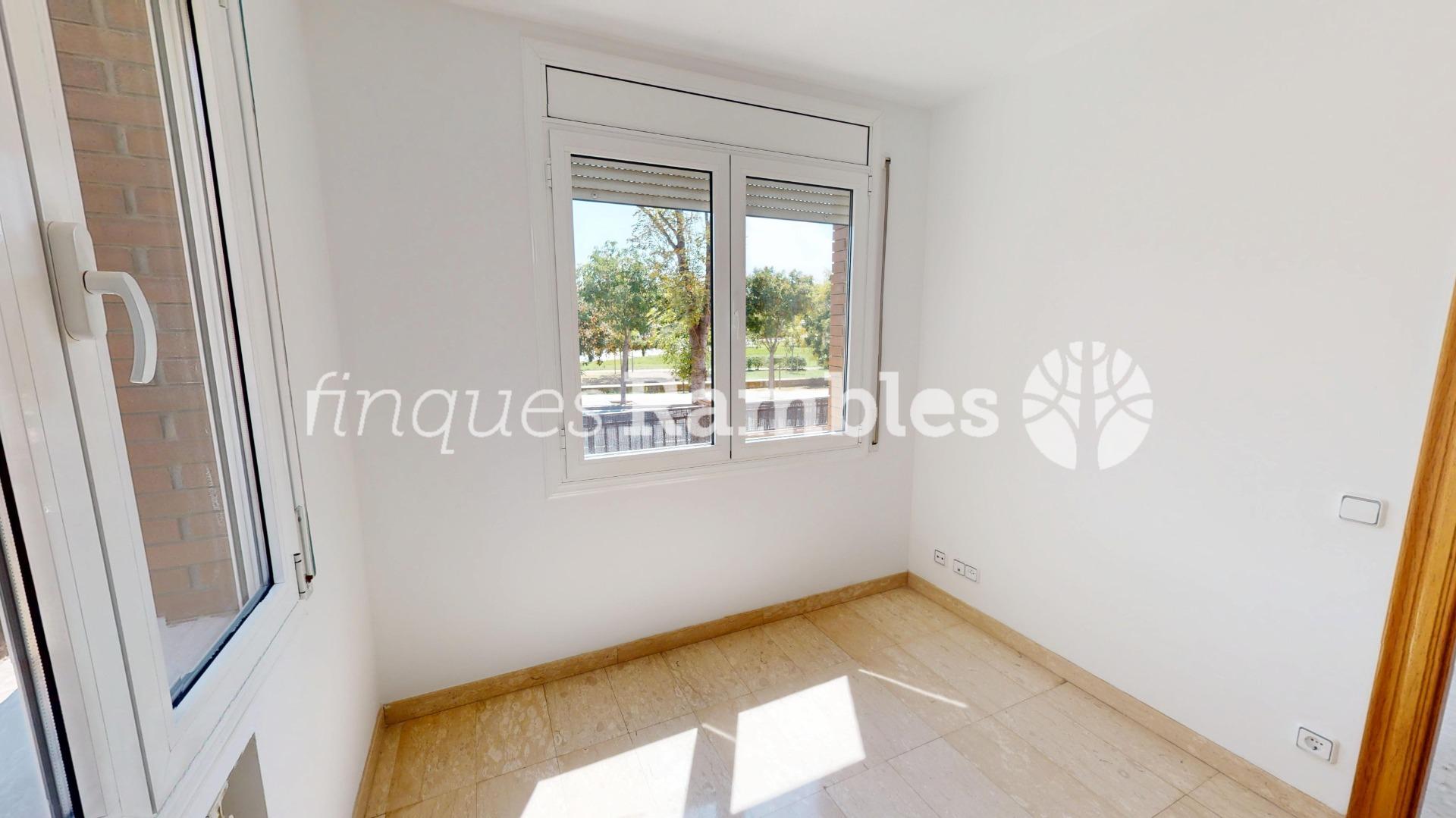 CASA EN VENTA A LES COMES, IMMILLORABLE UBICACIO!!!