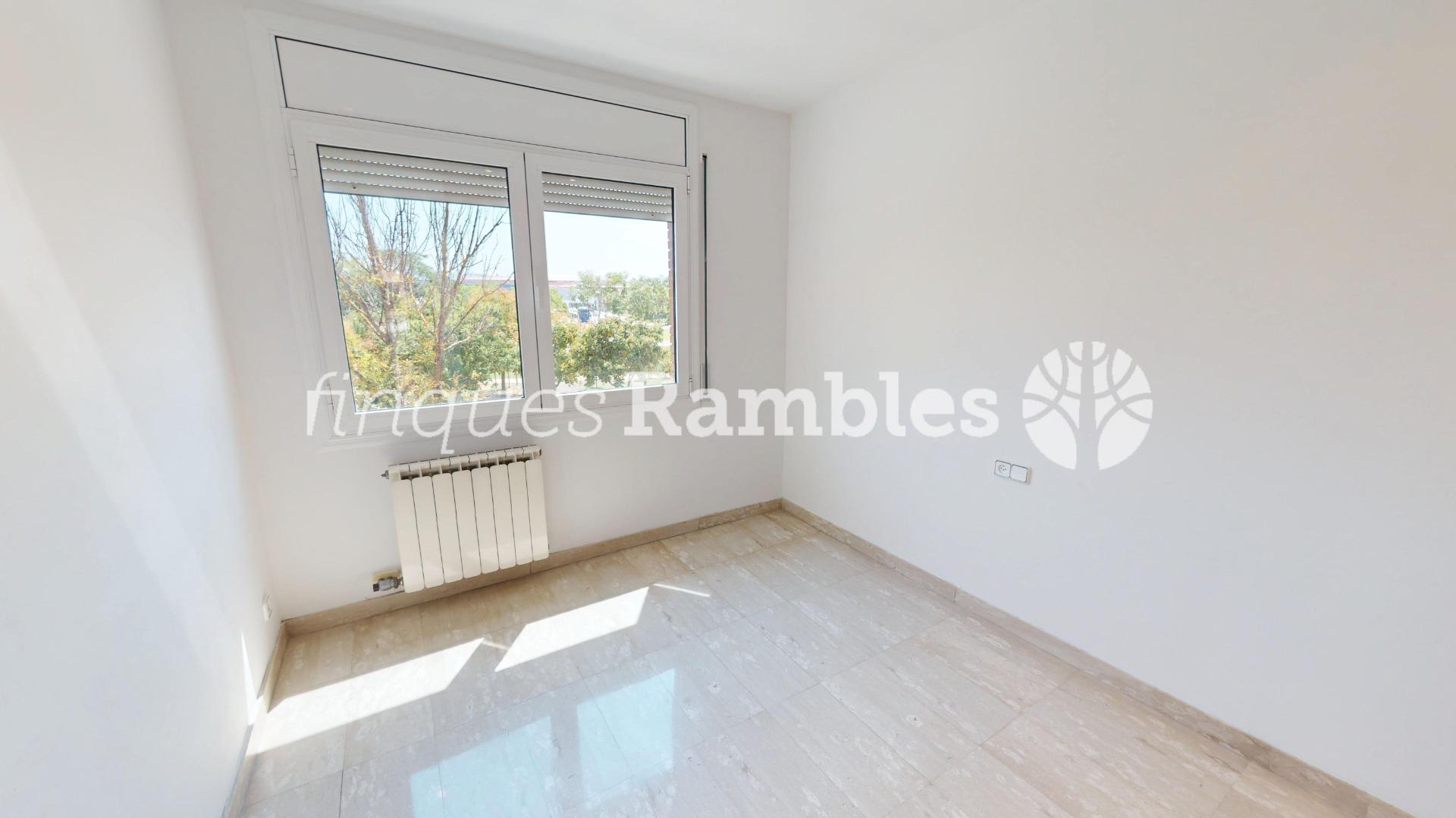 CASA EN VENTA A LES COMES, IMMILLORABLE UBICACIO!!!