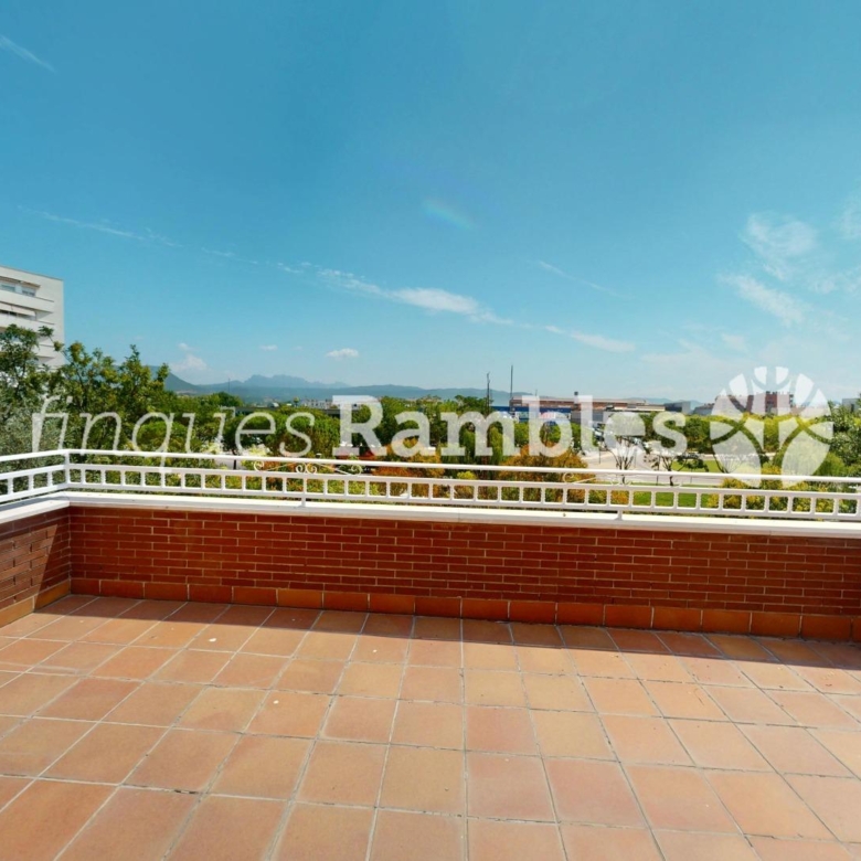 CASA EN VENTA A LES COMES, IMMILLORABLE UBICACIO!!!