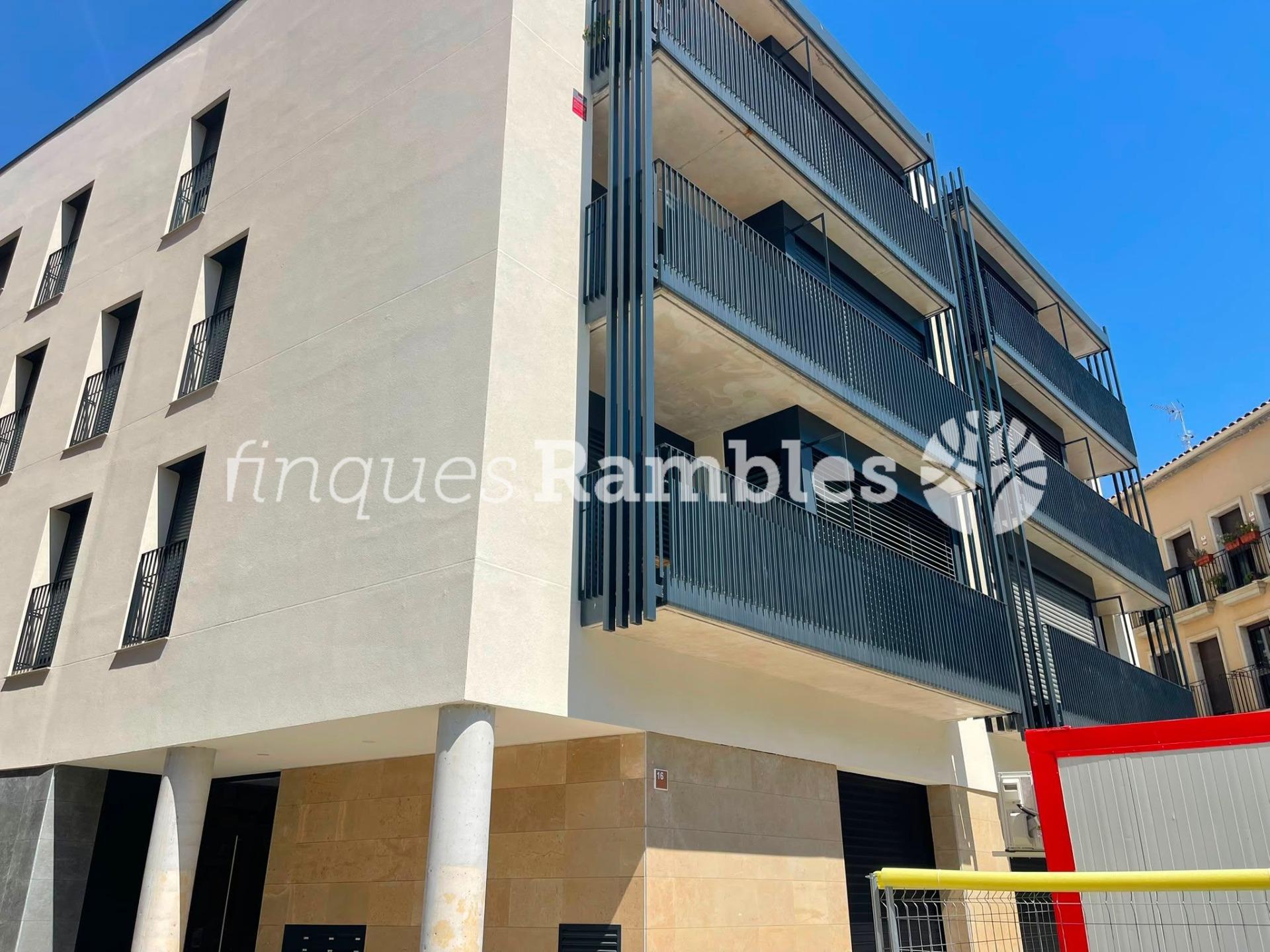 PRECIÓS PIS D´OBRA, A LA PLAÇA DEL REI!