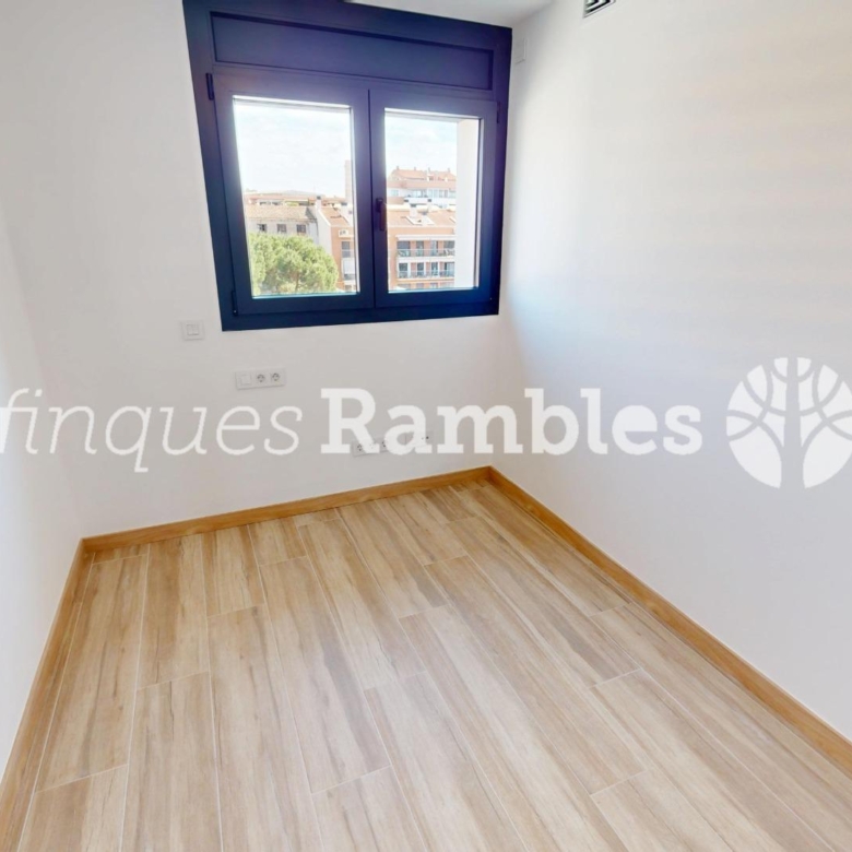 NOVA PROMOCIÓ EN VENDA A PLE CENTRE D´IGUALADA!