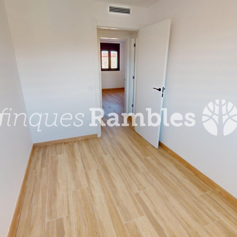NOVA PROMOCIÓ EN VENDA A PLE CENTRE D´IGUALADA!