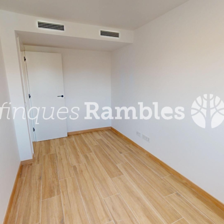NOVA PROMOCIÓ EN VENDA A PLE CENTRE D´IGUALADA!
