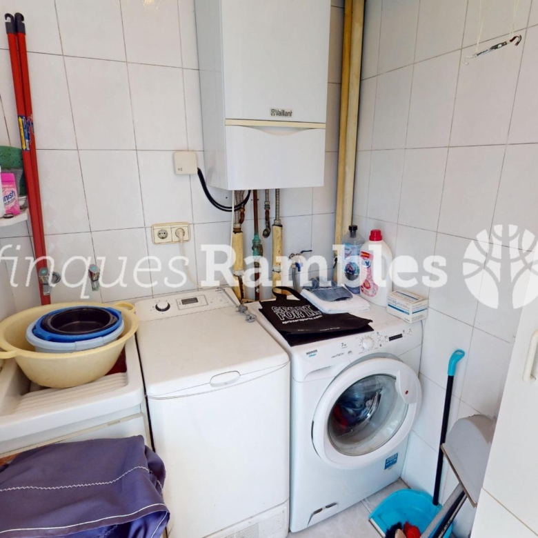 Casa àmplia en una ubicació privilegiada de Set Camins
