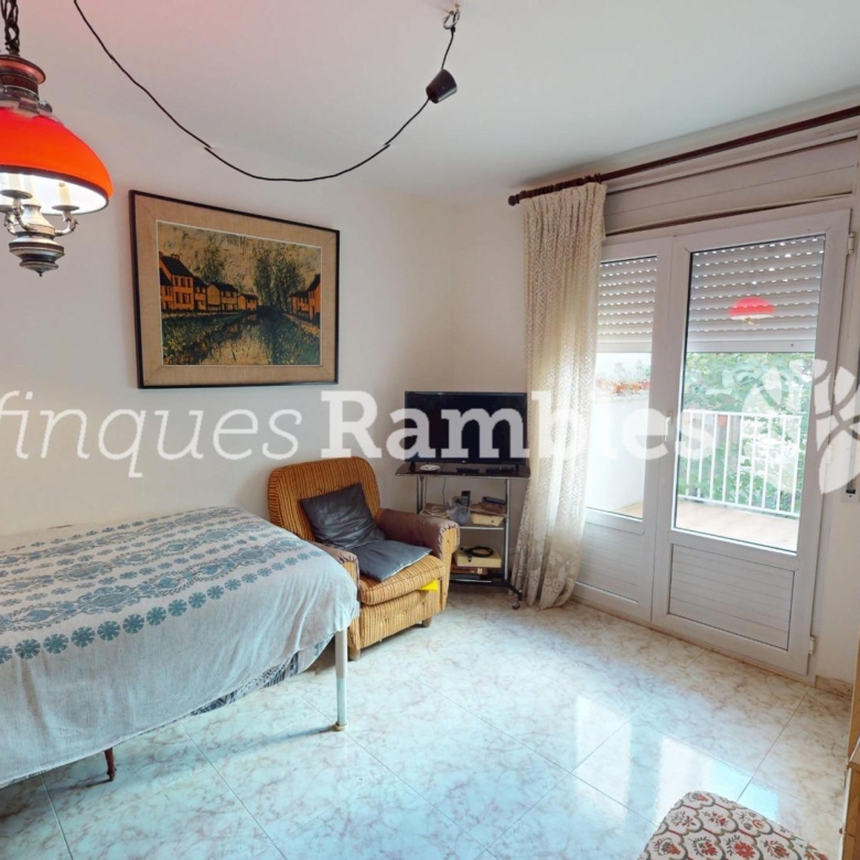 Casa àmplia en una ubicació privilegiada de Set Camins