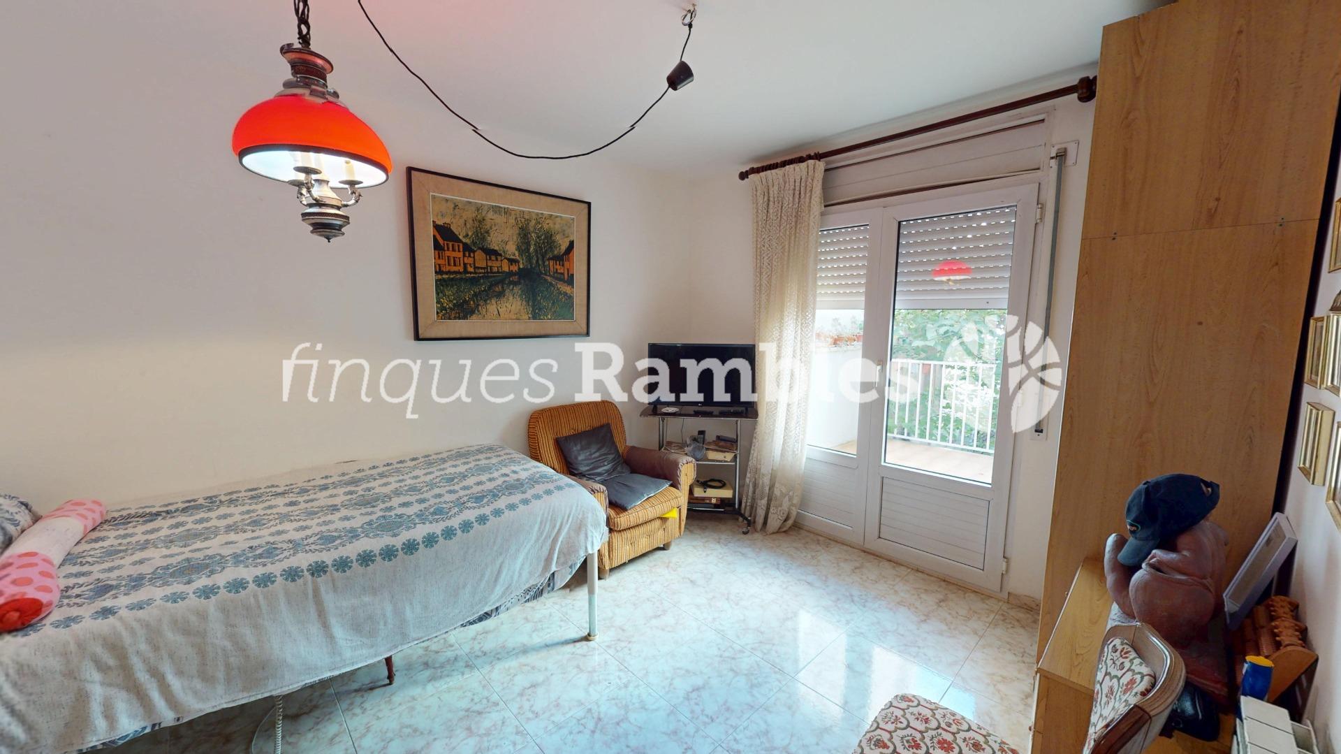 Casa àmplia en una ubicació privilegiada de Set Camins
