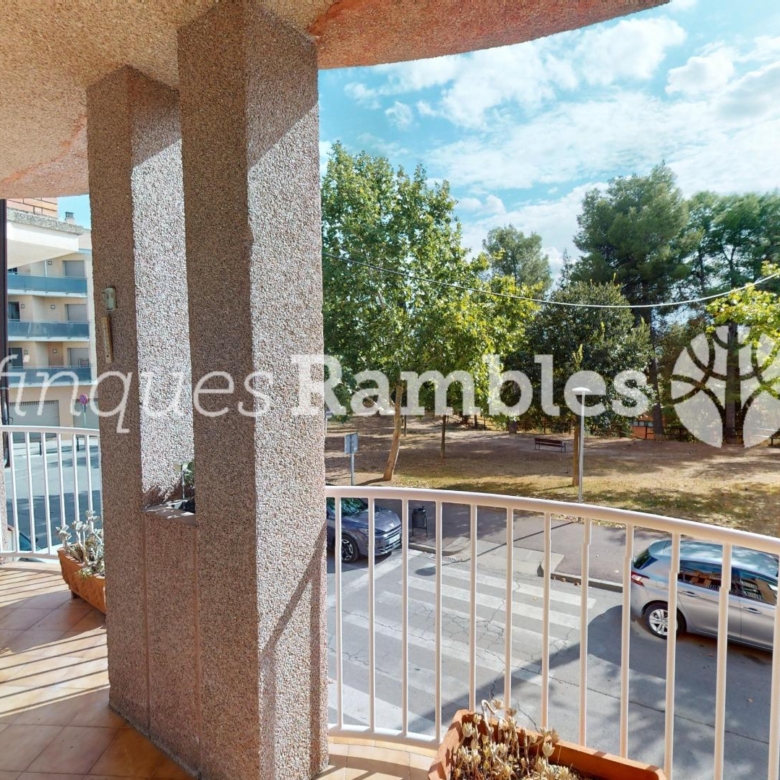 Casa àmplia en una ubicació privilegiada de Set Camins