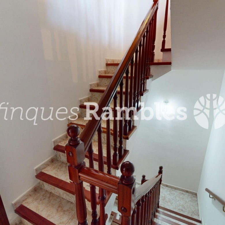 Casa àmplia en una ubicació privilegiada de Set Camins