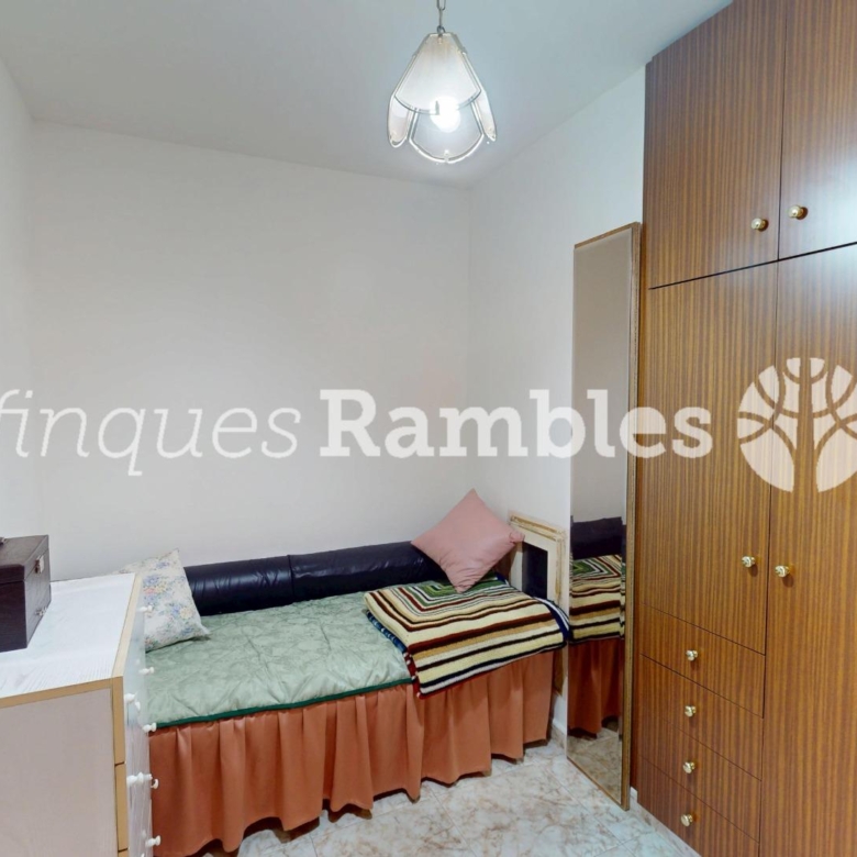 Casa àmplia en una ubicació privilegiada de Set Camins
