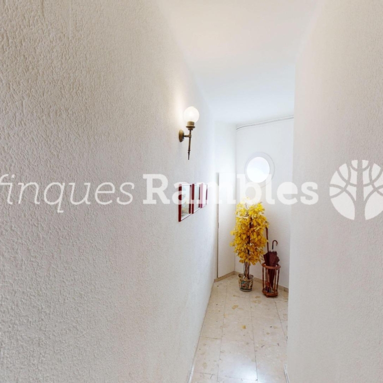 Casa àmplia en una ubicació privilegiada de Set Camins