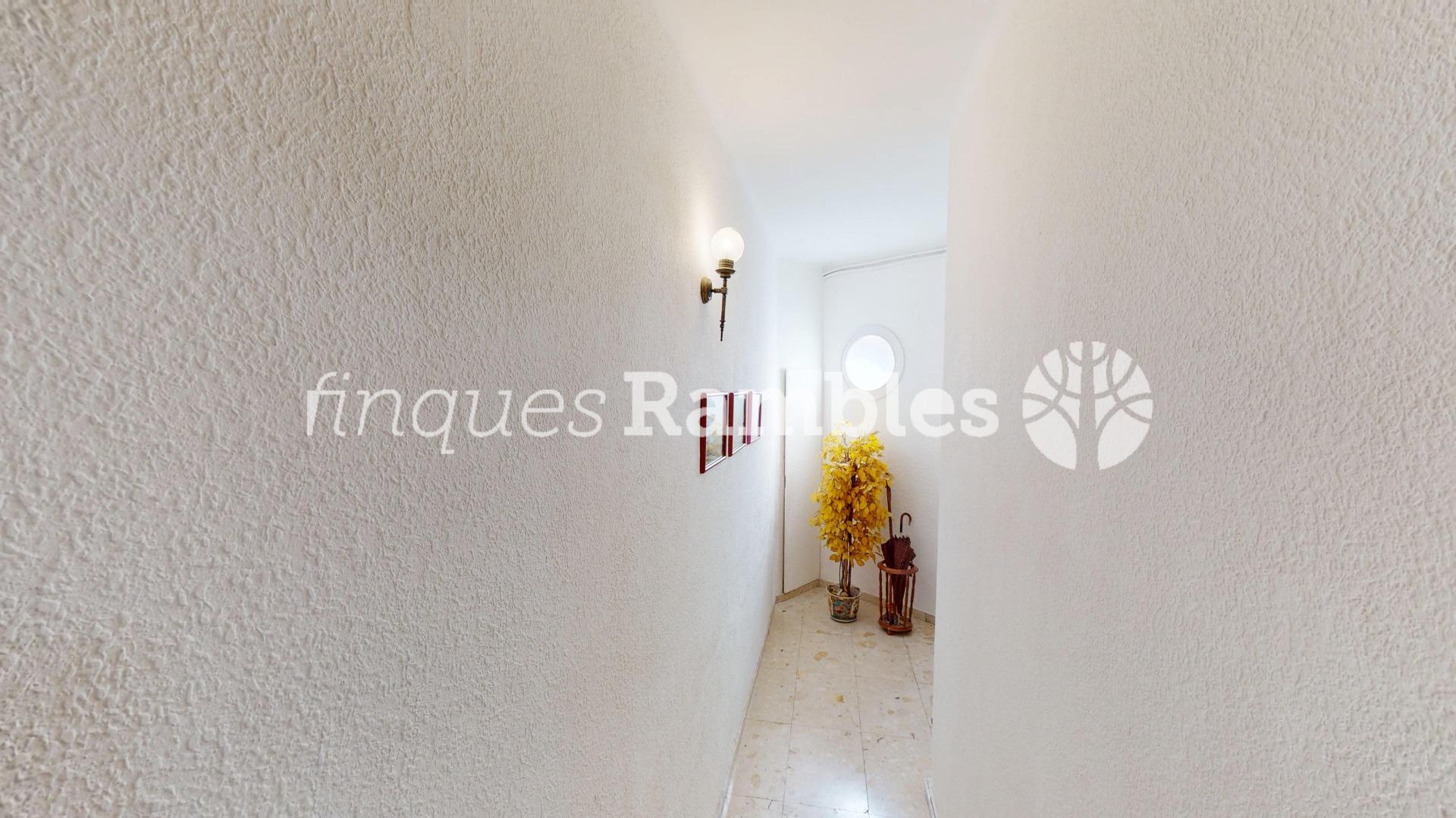 Casa àmplia en una ubicació privilegiada de Set Camins