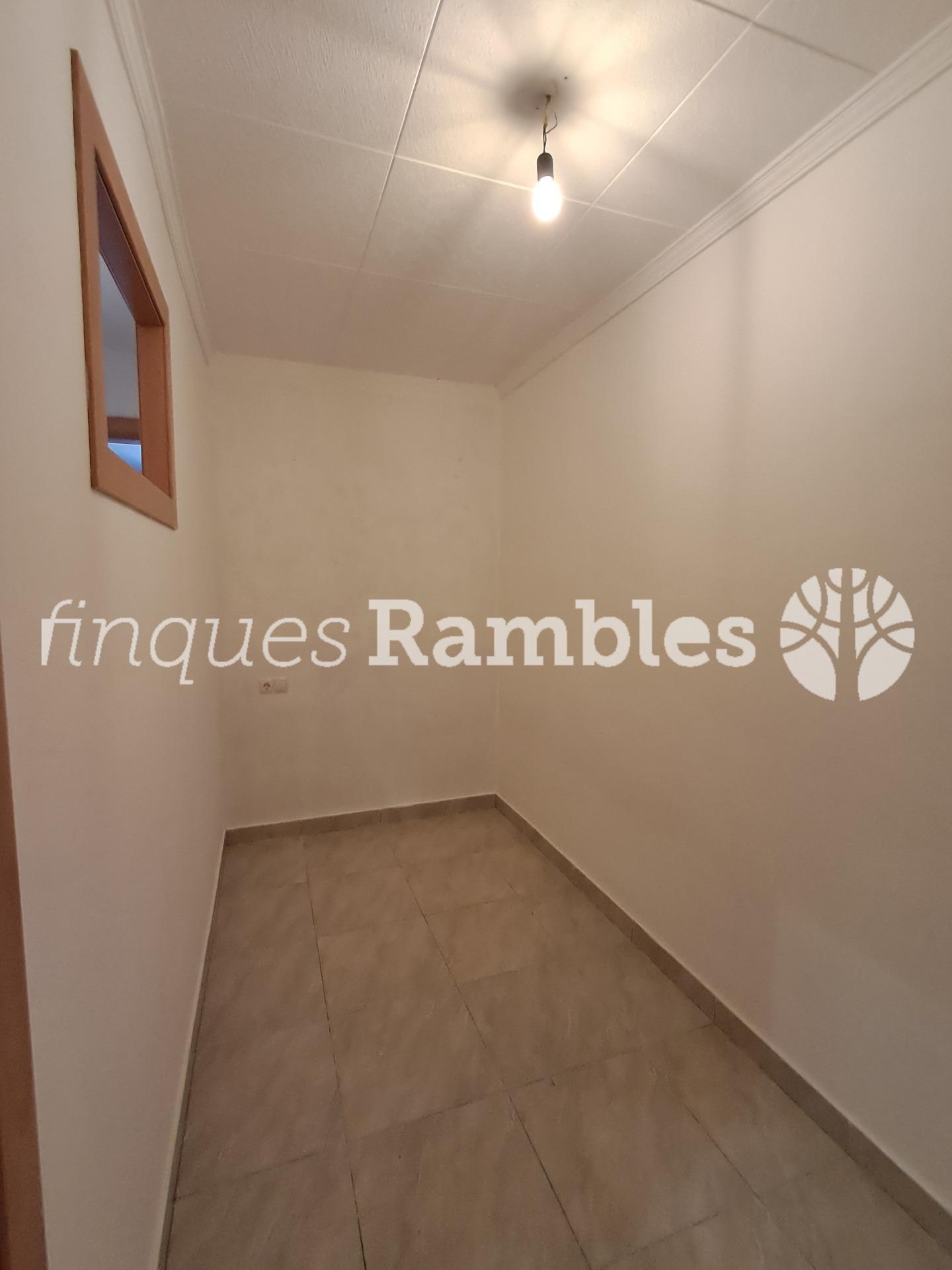 Piso en venta a Igualada zona mercat la Masuca