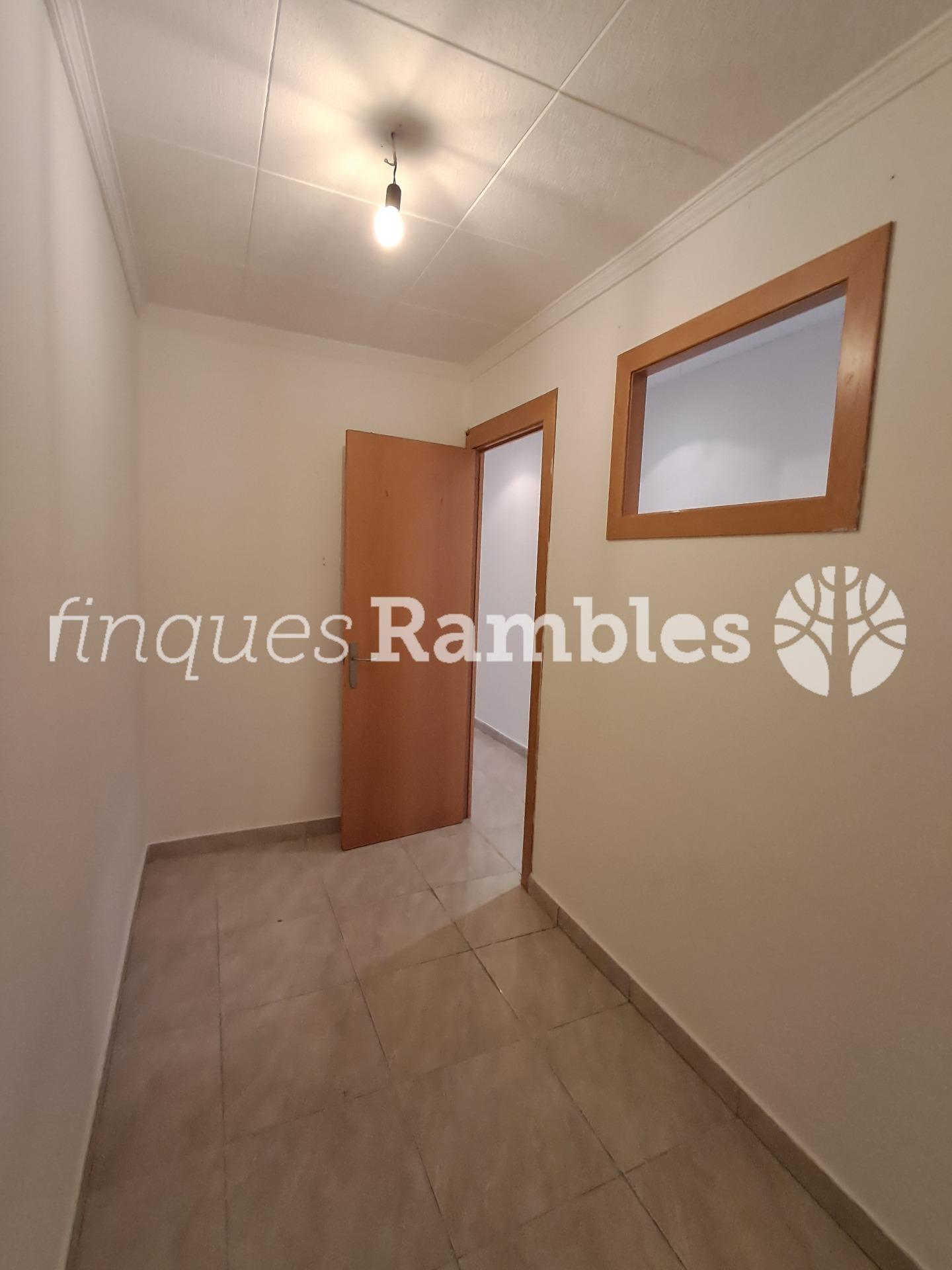 Piso en venta a Igualada zona mercat la Masuca