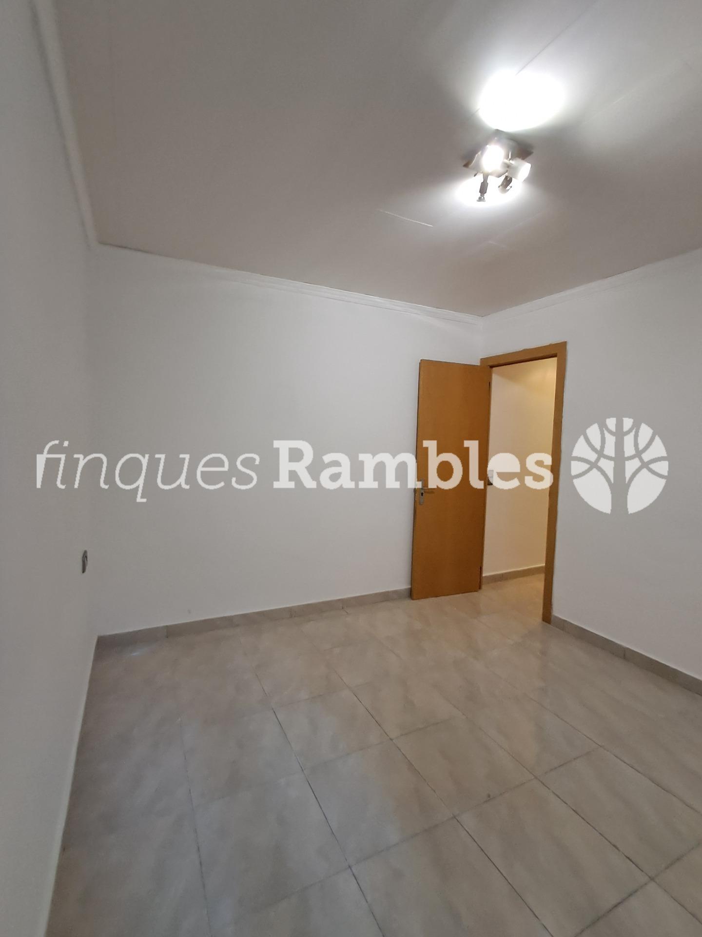 Piso en venta a Igualada zona mercat la Masuca