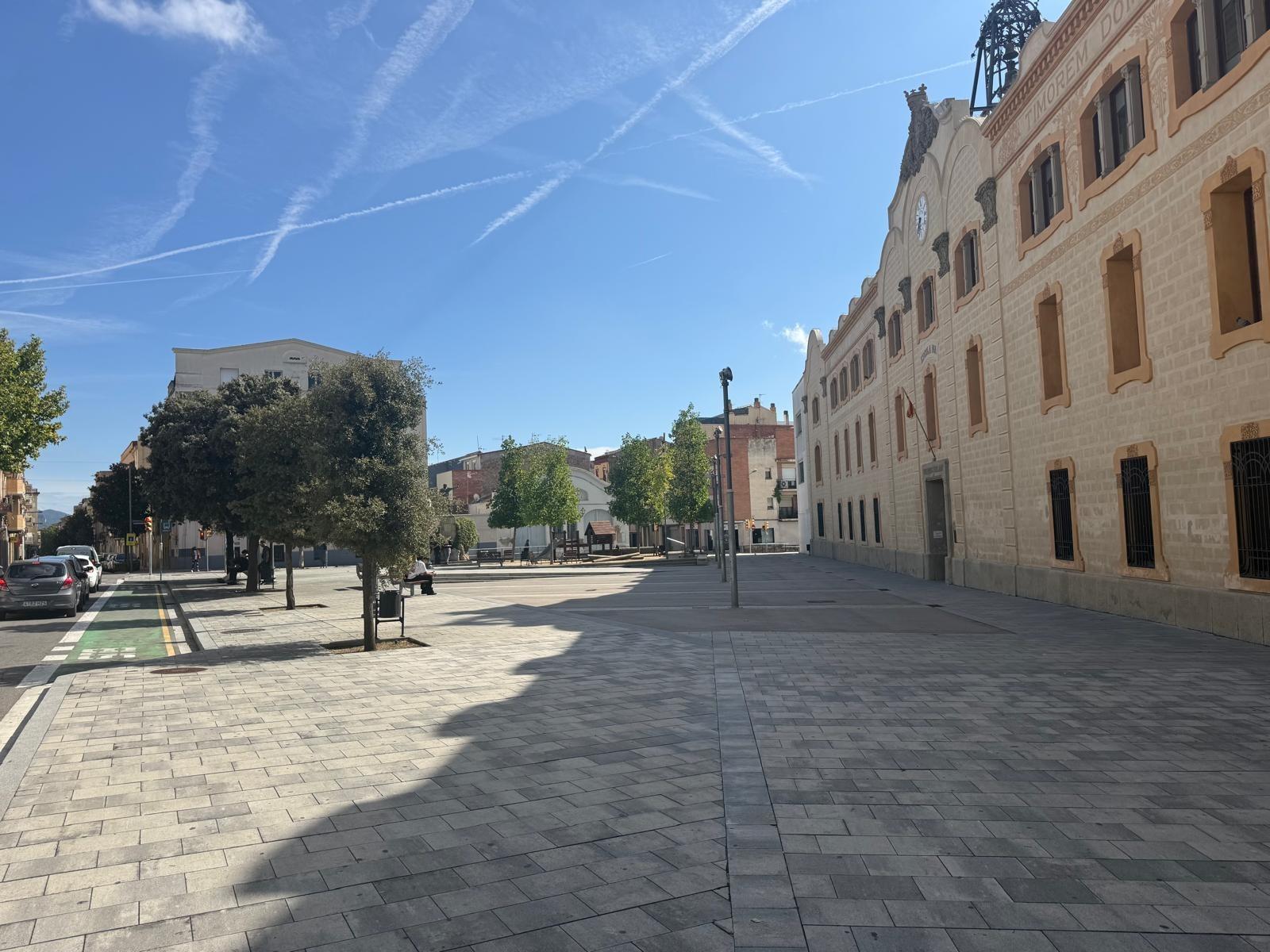 CASA PER REHABILITAR, A LA PLAÇA CASTELLS – 4 CASA PER REHABILITAR, A LA PLAÇA CASTELLS