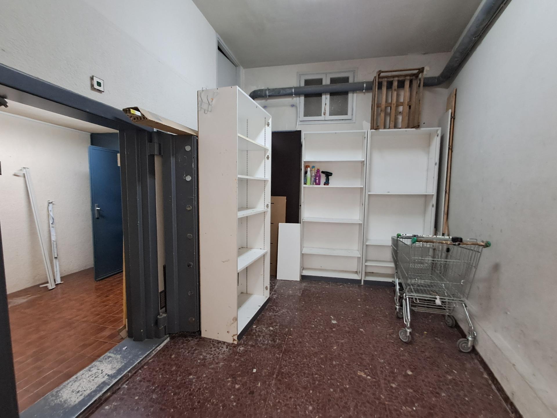 Excelente local comercial en pleno centro de Igualada. – 11 Excelente local comercial en pleno centro de Igualada.