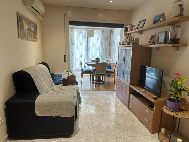 PIS 1 HABITACIONS AMB LLOGATER