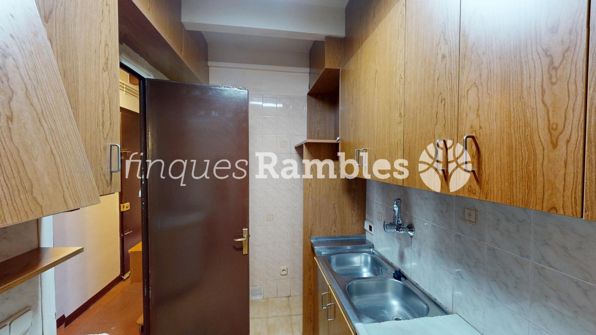 UN PETIT REFUGI AMB ENCANT AL COR DE COPONS